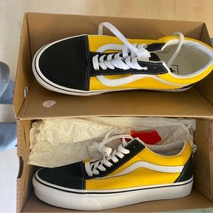 New in box. Vans black and yellow sneakers. Men’s size 9/women’s size 10.5